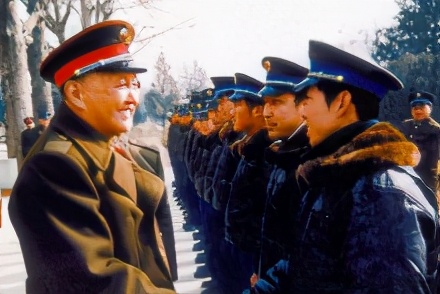 洪學智