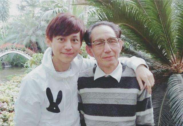 何炅