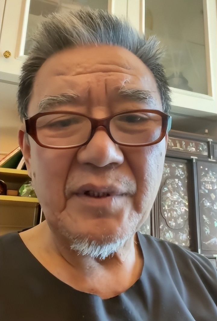 李立群