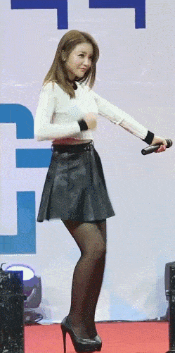 洪真英