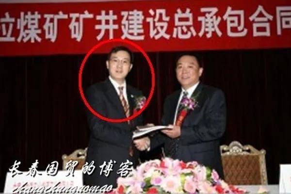 董卿