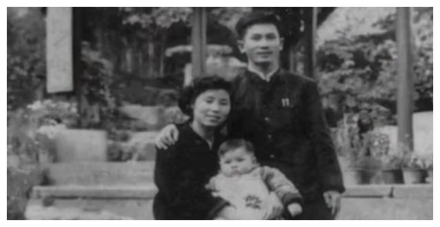 何賽飛