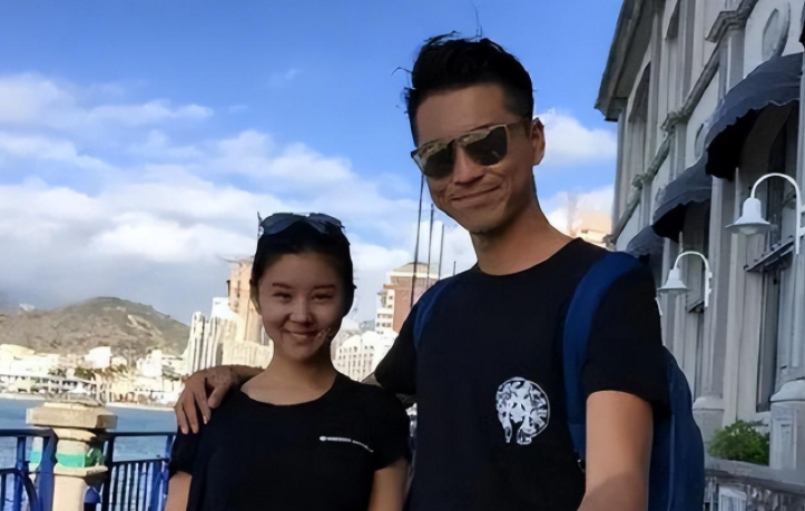 李小萌