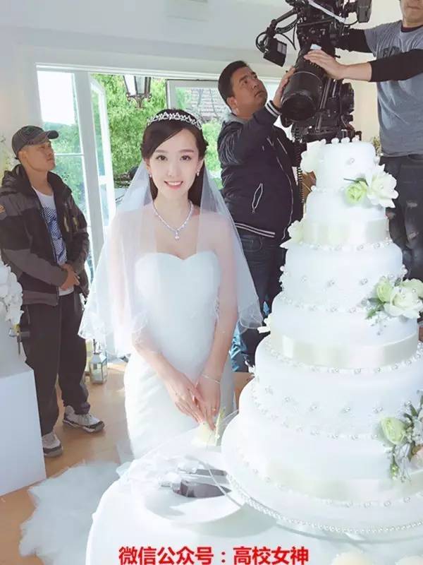 晁雪薇