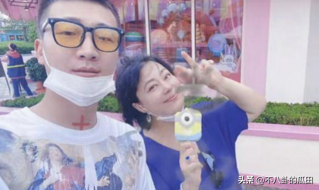 李菁菁