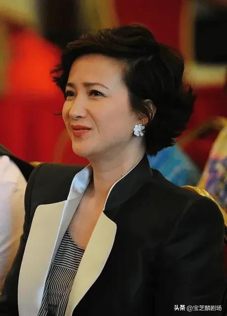 何晴