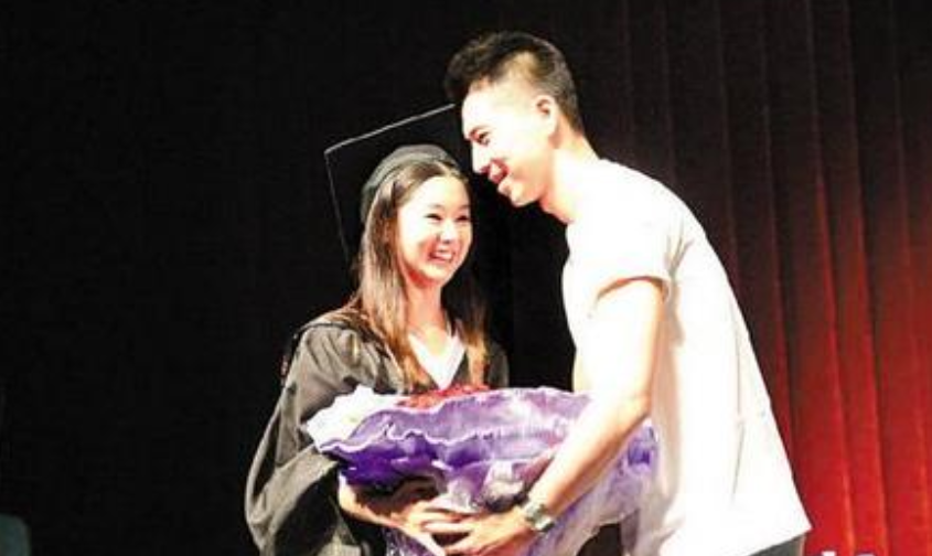 李小萌