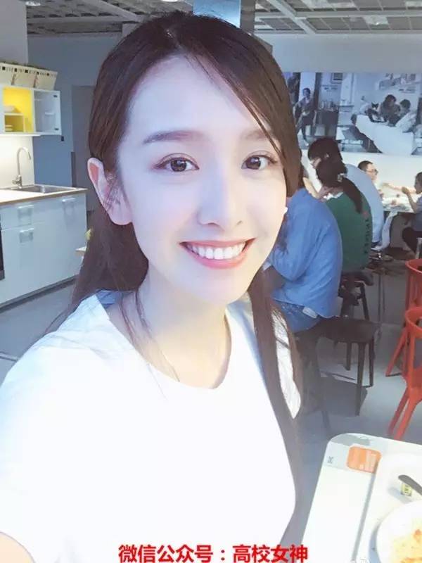 晁雪薇