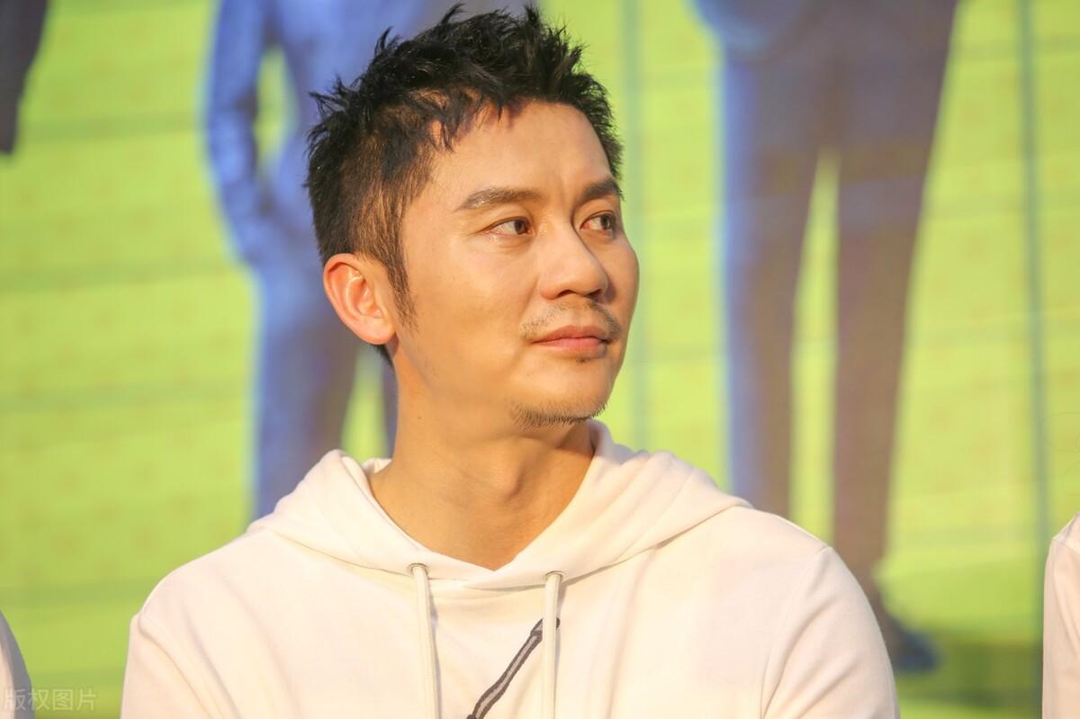 李晨