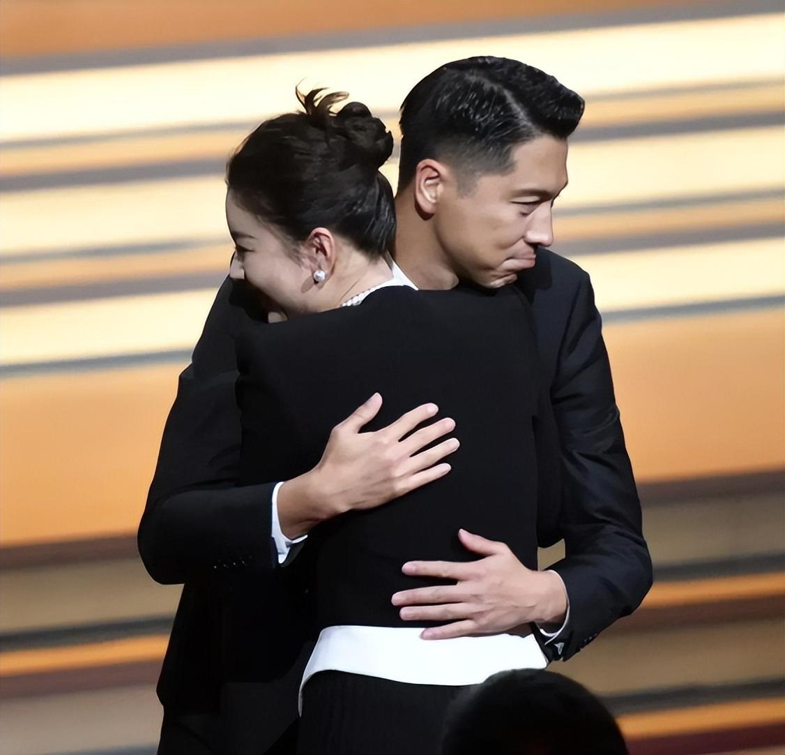 李小萌