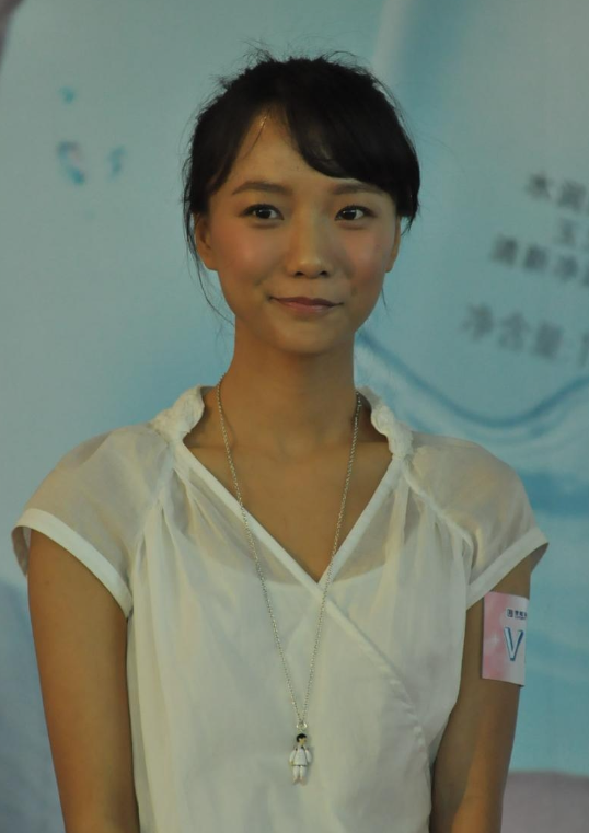 王珞丹