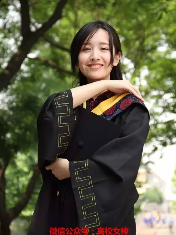 晁雪薇