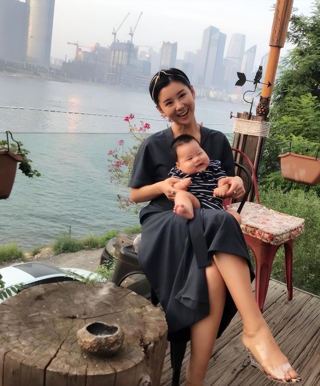 李小萌
