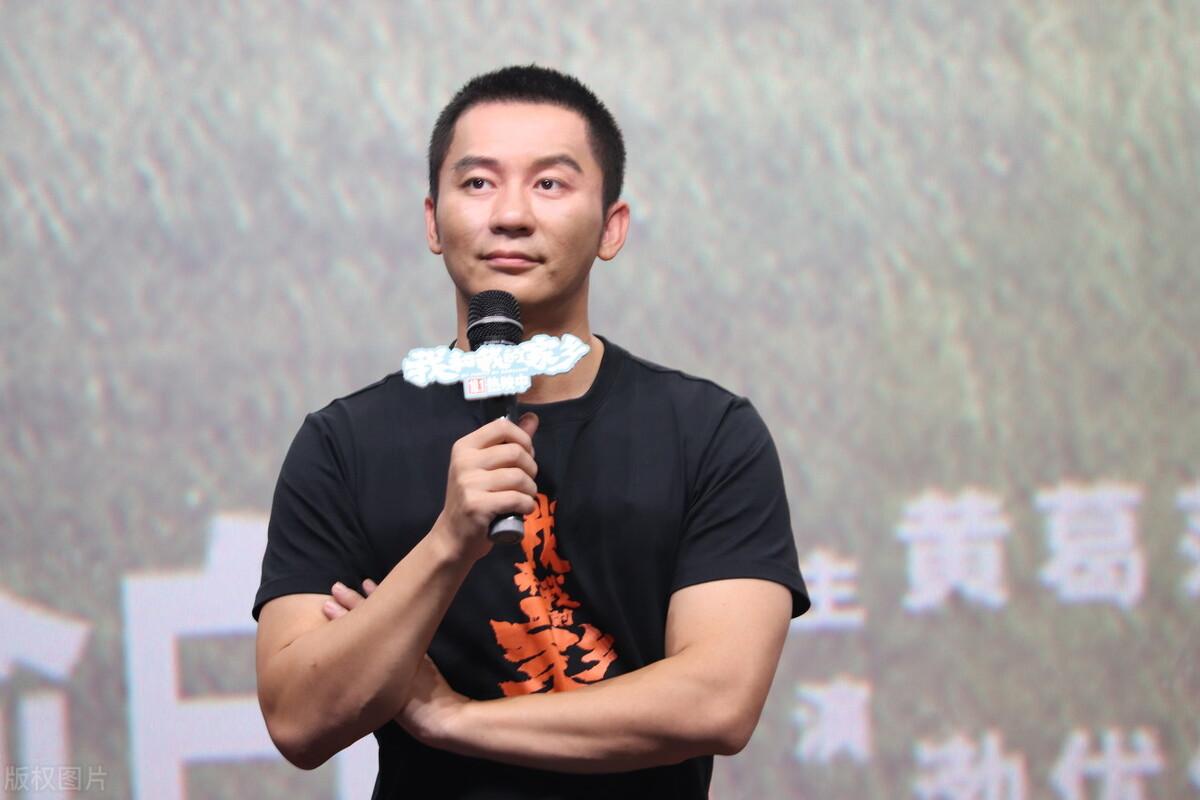 李晨