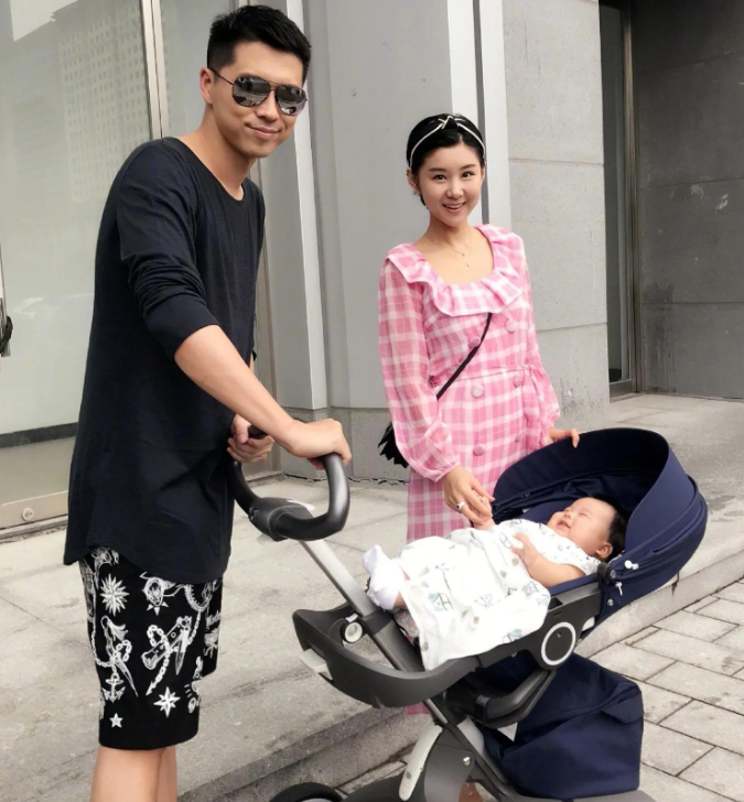 李小萌