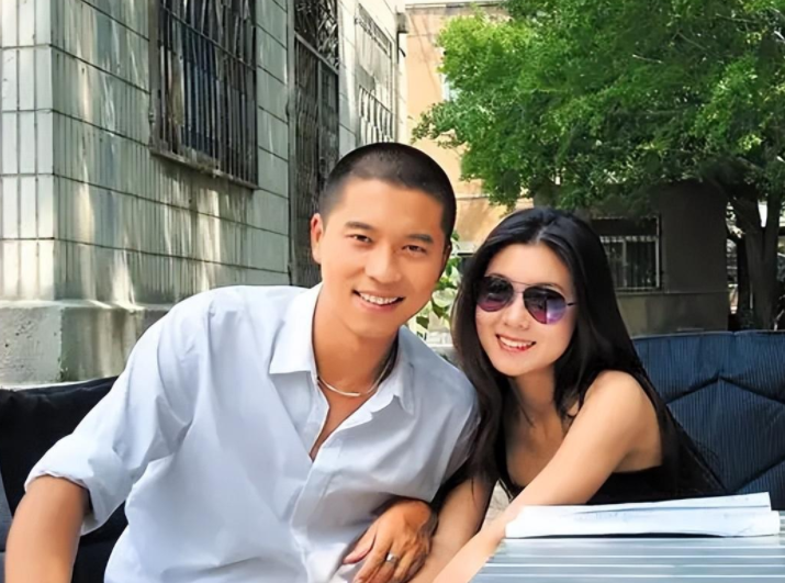 李小萌