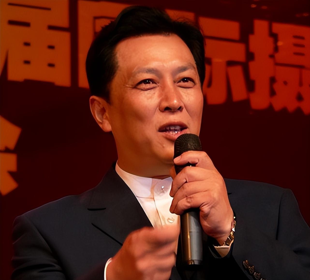 唐國強