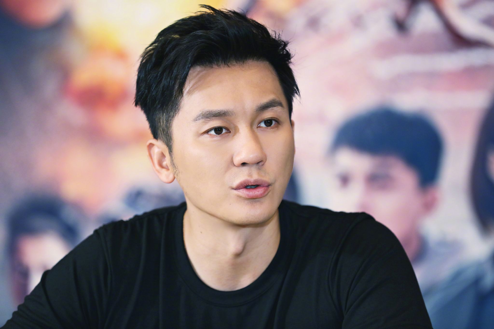 李晨