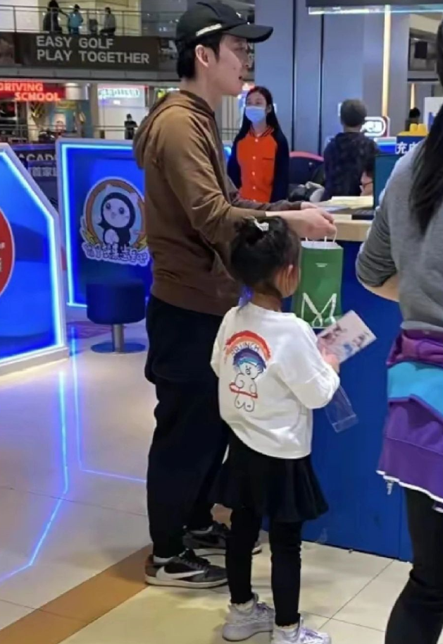 董子健
