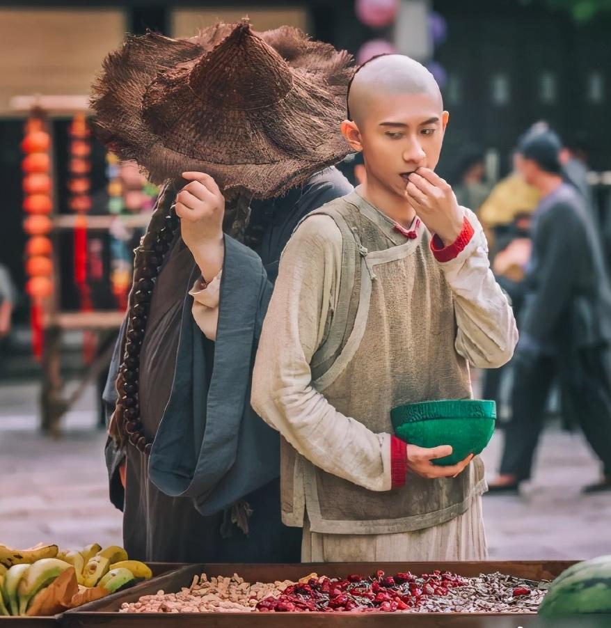 張一山