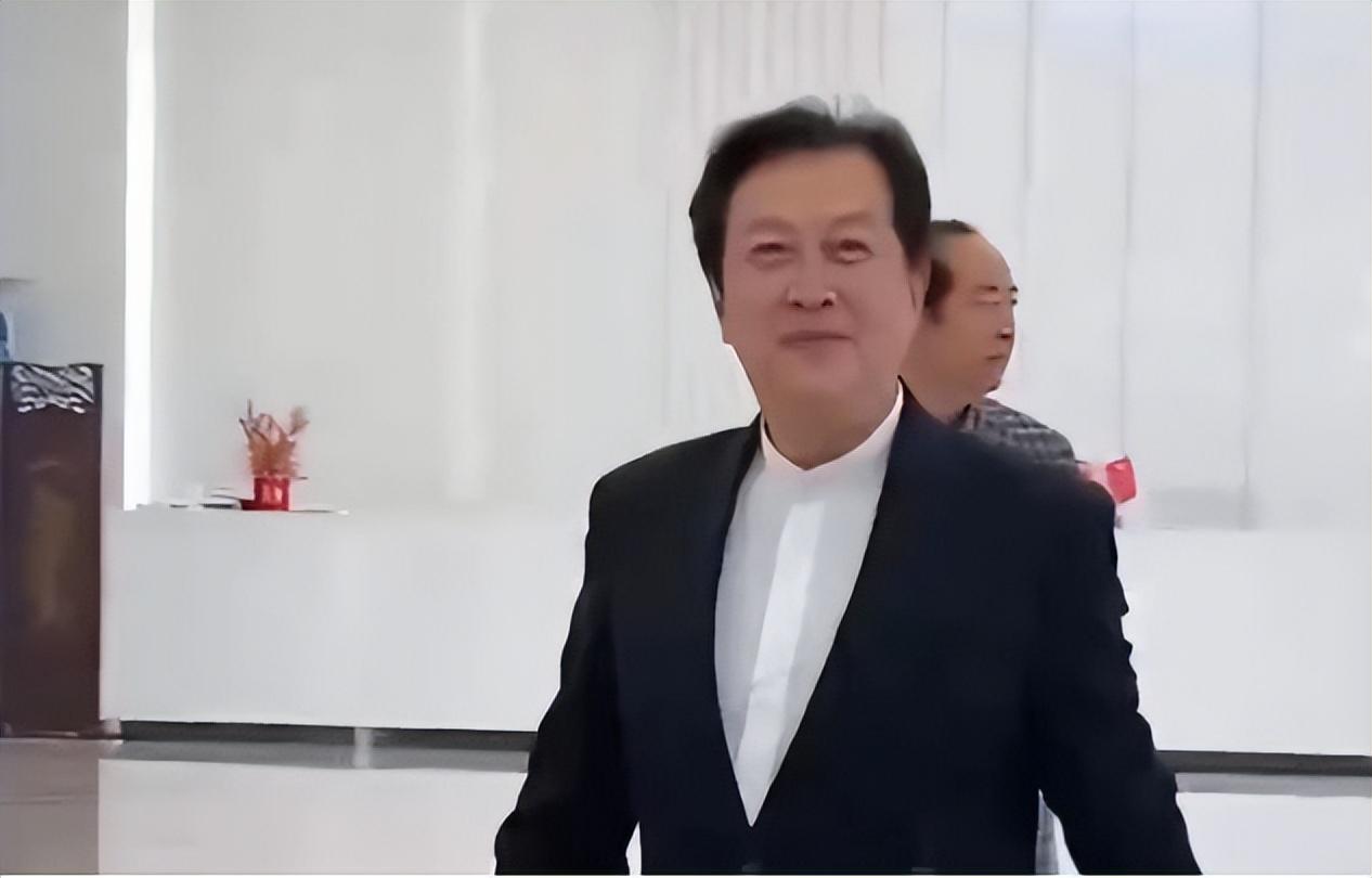唐國強