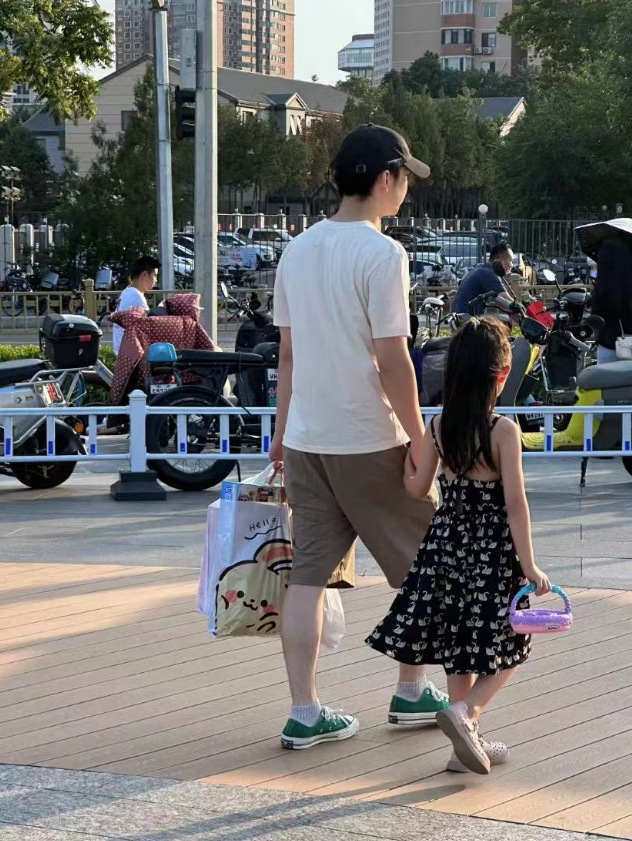董子健