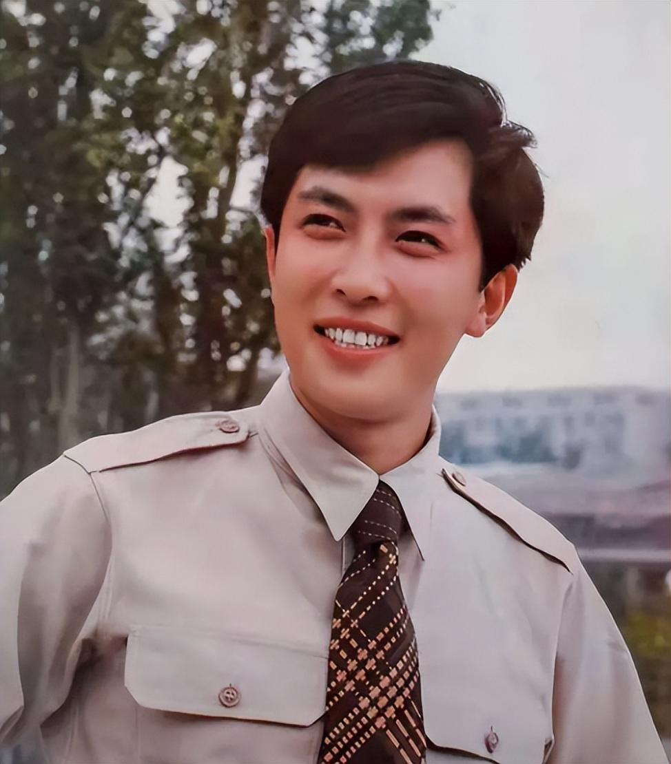 唐國強