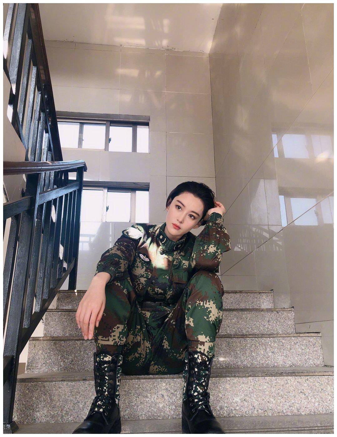 李晨