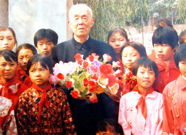 一生多災多病的季羨慕林簡介（卻活了98歲，養生靠「三不」秘訣）