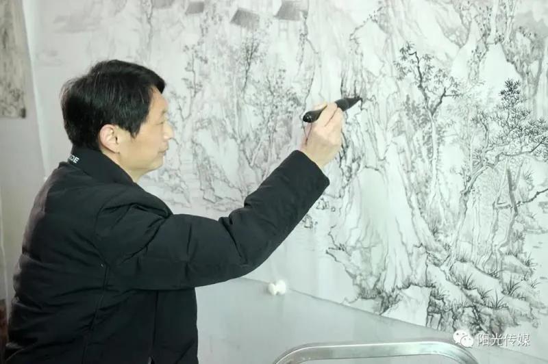 崔偉