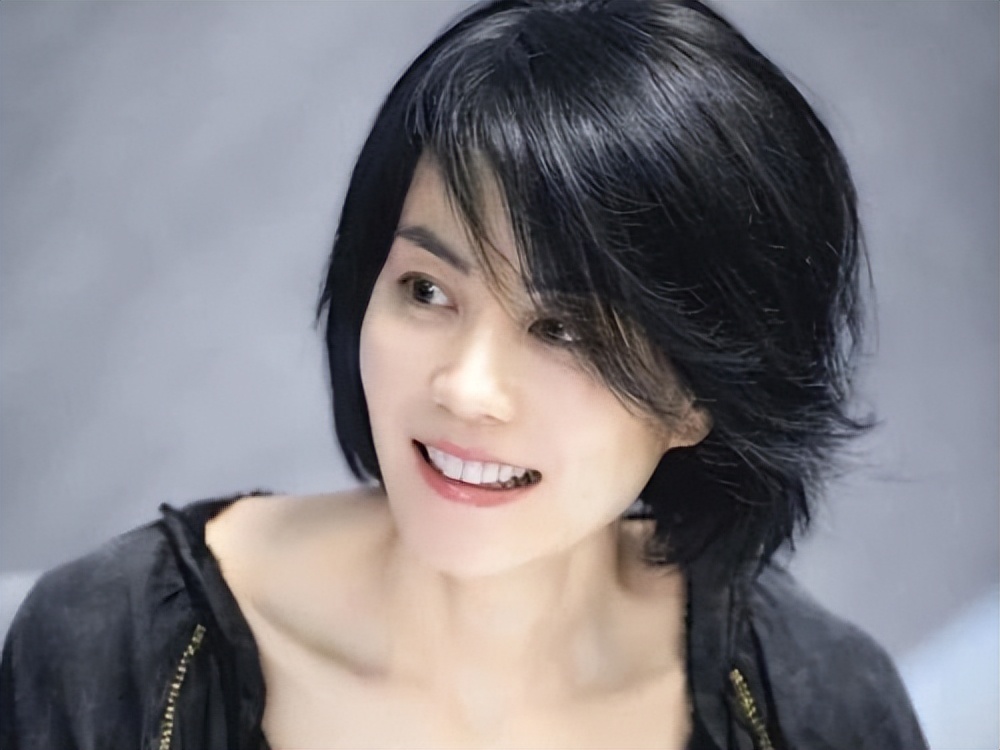 王菲