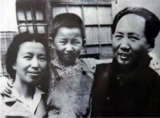 李納