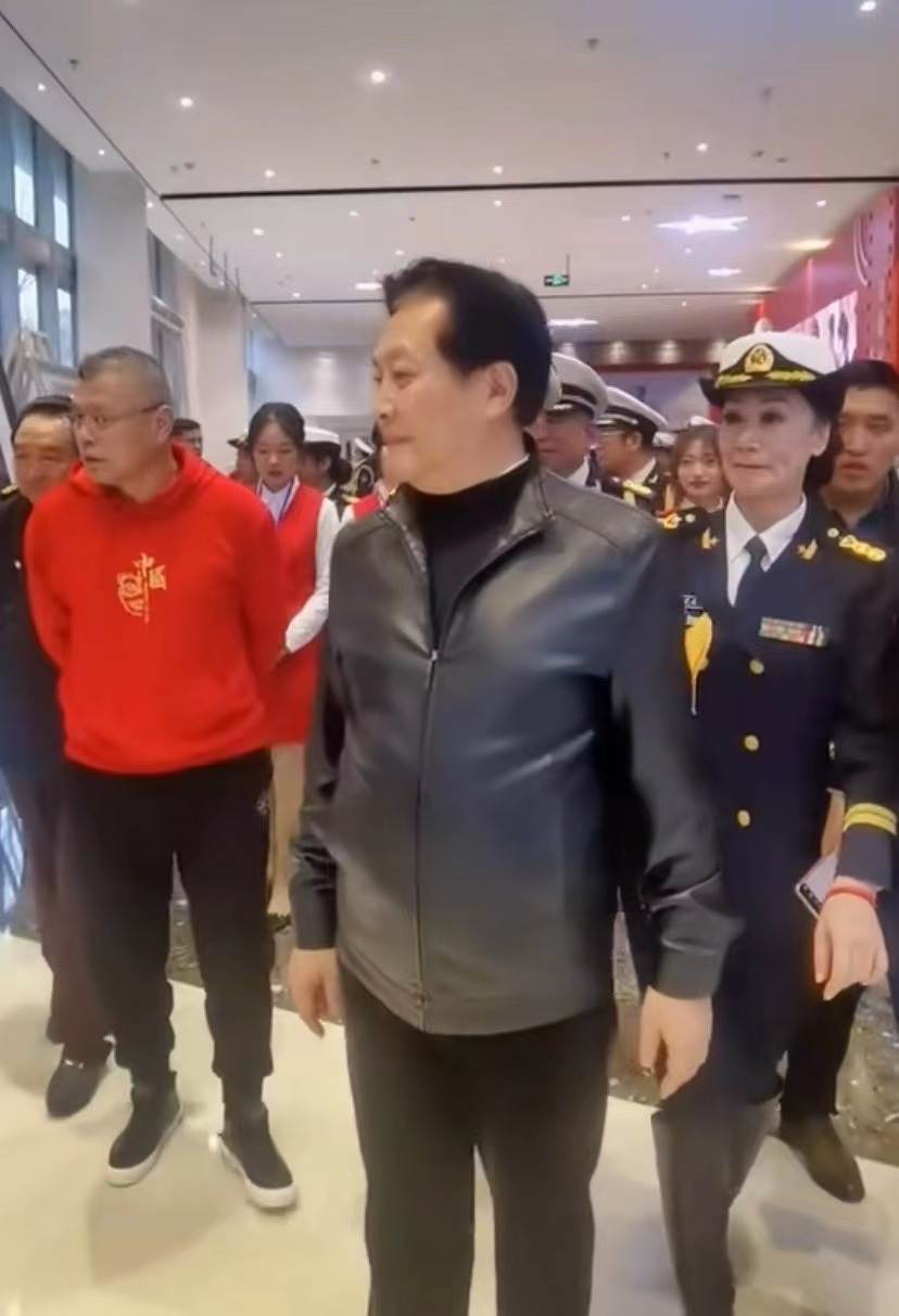唐國強