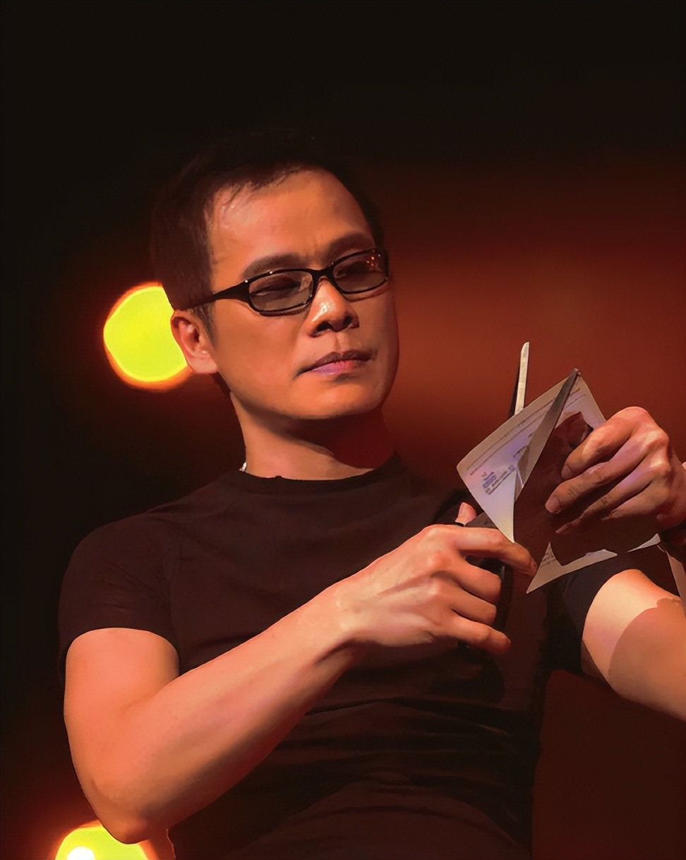 羅大佑