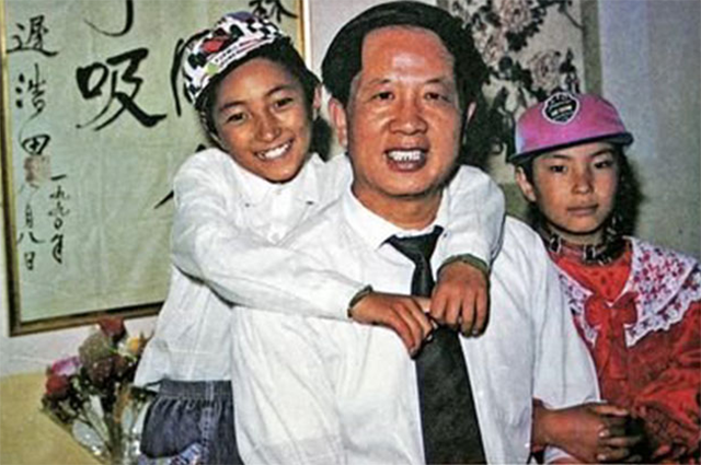 孔繁森