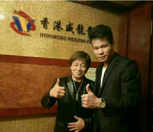 李威龍