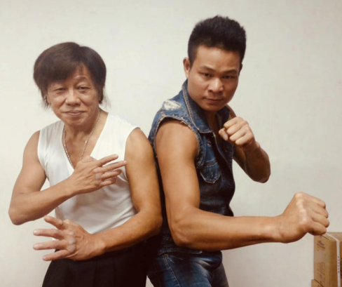 李威龍