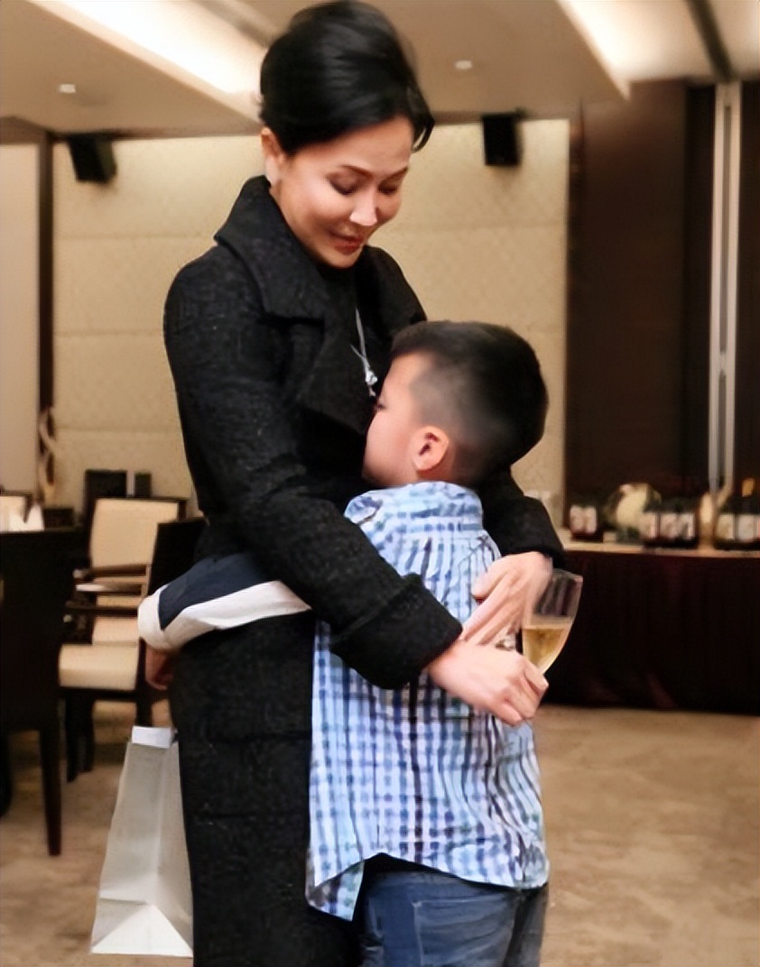 劉嘉玲