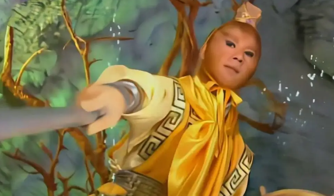 六小齡童