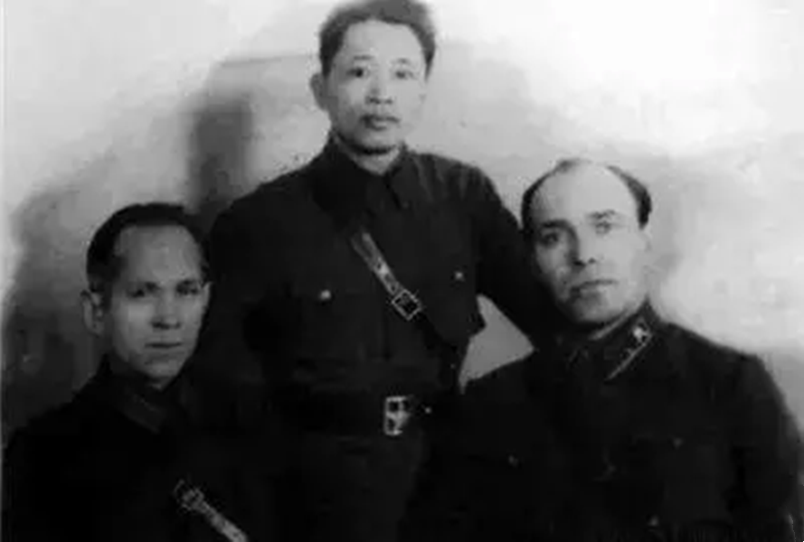 劉亞樓