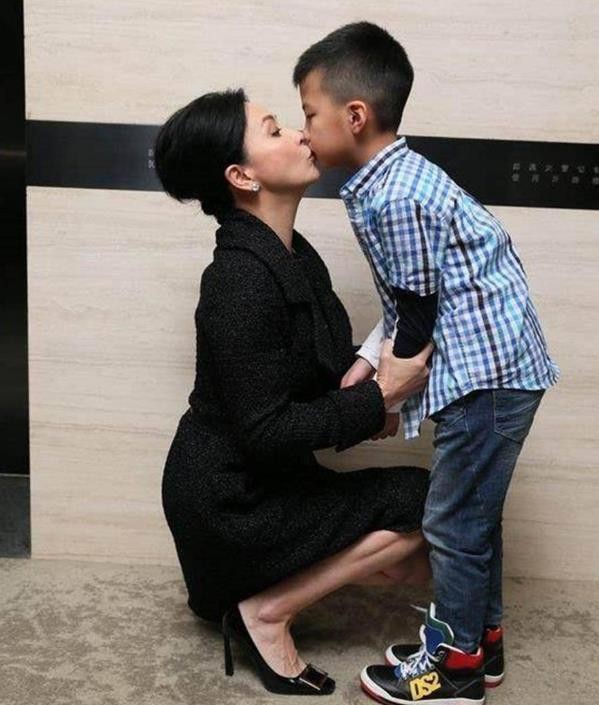 劉嘉玲