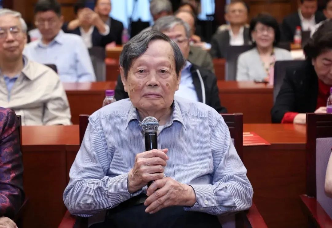 翁帆