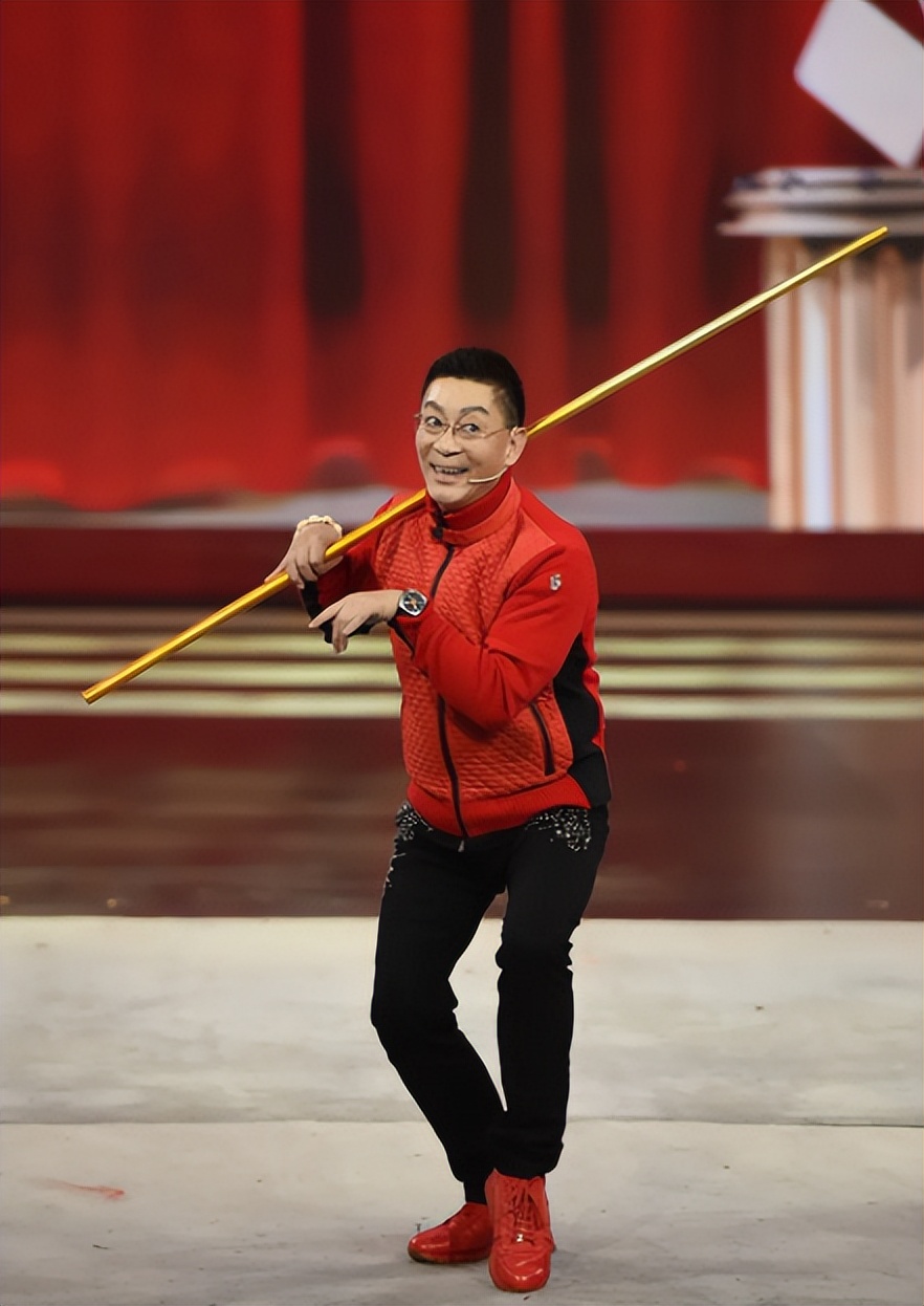 六小齡童