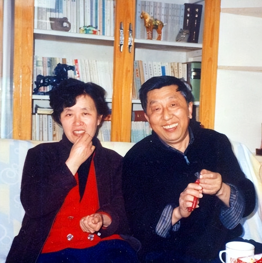 閻肅