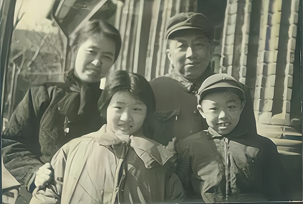 閻肅