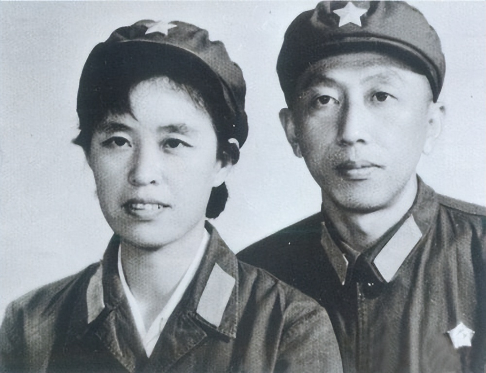 閻肅