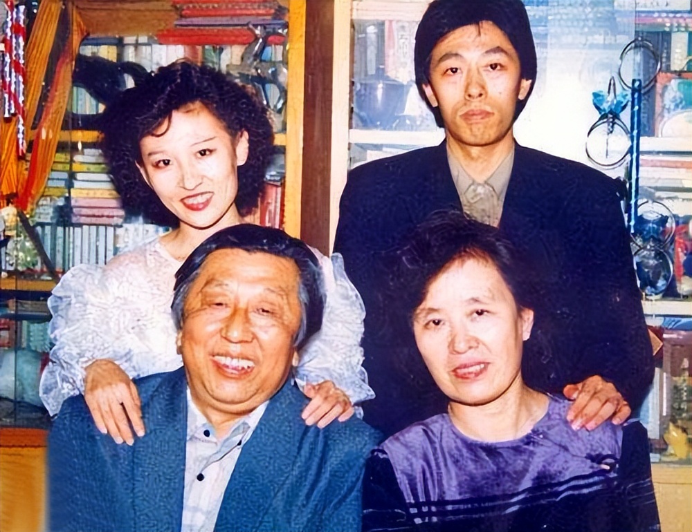 閻肅