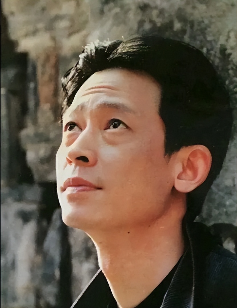 王志文