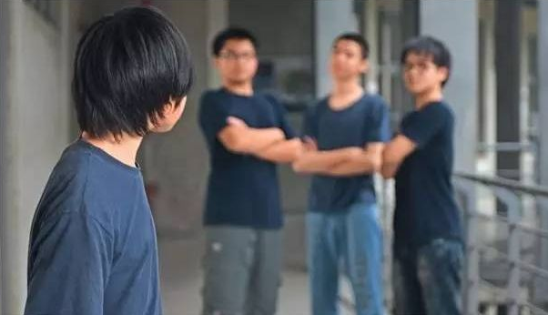 尼克胡哲