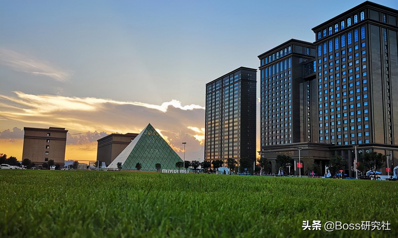 馮長革